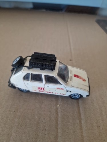1/43 CITROEN VISA Le Cap terre de feu RTL
