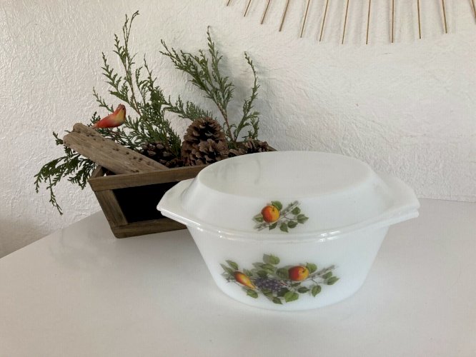 15⚜️ Ancienne Cocotte Ronde Arcopal Décor Fruit Vintage