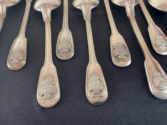 15 cuillères métal argenté blason armoiries couronne .