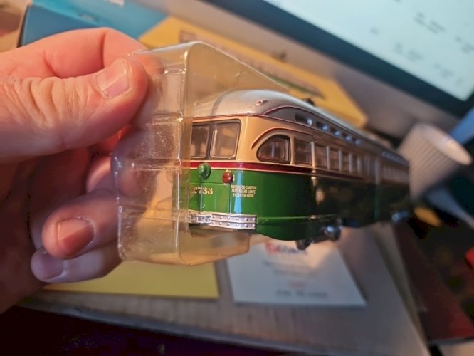 1/50 CORGI STREET CAR PHILADELPHIA quasi neuf en boite -long 28 cm