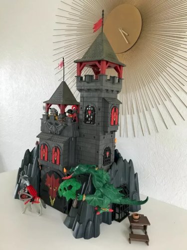 17 ⚜️ Jouet Playmobil Le Château, La Forteresse du Dragon Rouge Réf: 3269