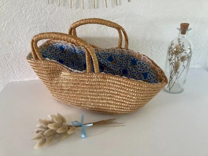 18 ⚜️ Ancien Petit Couffin Pour Poupée, Poupon en Osier Vintage Longueur 40 Cm