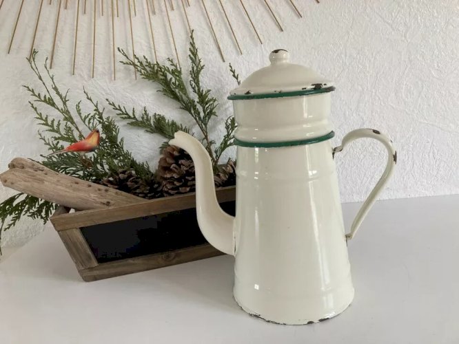 18 ⚜️ Ancienne Cafetière émaillée Liseré Vert Vintage Hauteur 26 Cm