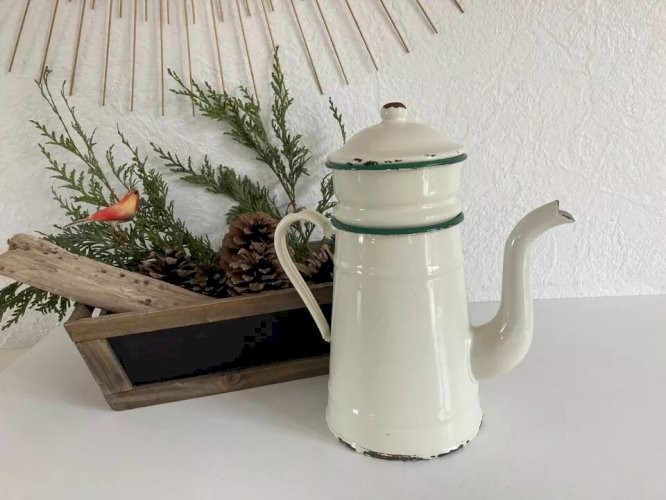 18 ⚜️ Ancienne Cafetière émaillée Liseré Vert Vintage Hauteur 26 Cm