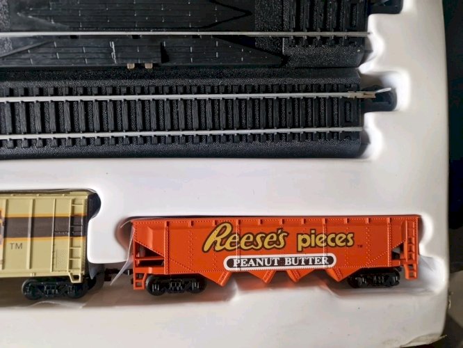 1/87 HO   2 COFFRETs Train Bachmann