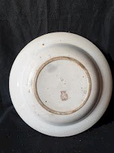 1870 /1900 coquille st jacques  Gien Faience Opaque / femme dansant