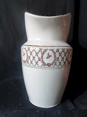 1930/1950 /Onnaing Hamage /1297 /roses /dorures Broc et bassin de toilette