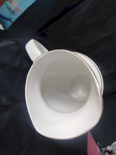 1930/1950 /Onnaing Hamage /1297 /roses /dorures Broc et bassin de toilette