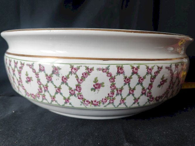 1930/1950 /Onnaing Hamage /1297 /roses /dorures Broc et bassin de toilette