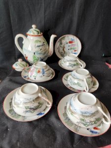 1930/50 Japon / 1 théière /5 tasses /6 soucoupes /porcelaine 