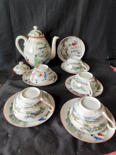 1930/50 Japon / 1 théière /5 tasses /6 soucoupes /porcelaine 