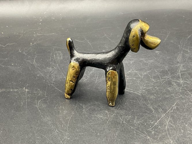1950's Walter Bosse design  chien en bronze