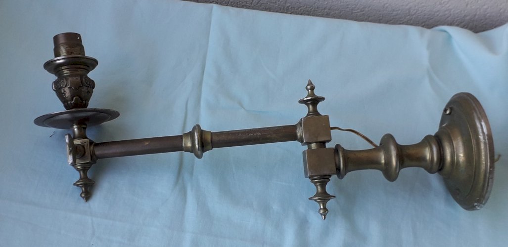 2 anciennes appliques à gaz