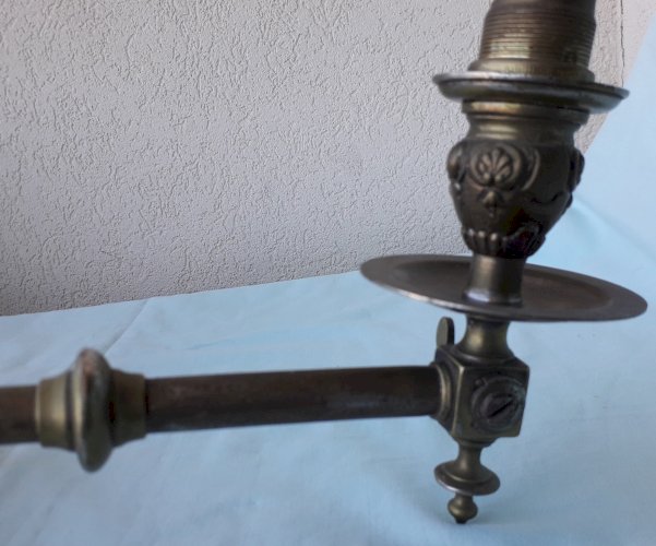 2 anciennes appliques à gaz