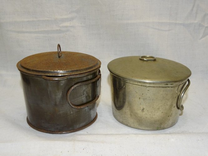 -2 ANCIENNES GAMELLES QUART DU SOLDAT RECHAUD PAQUETAGE MILITARIA COLLECTION