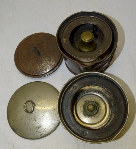 -2 ANCIENNES GAMELLES QUART DU SOLDAT RECHAUD PAQUETAGE MILITARIA COLLECTION
