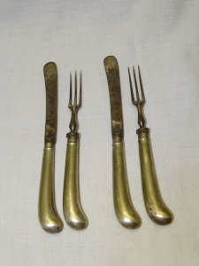 - 2 OLD CHILDREN'S CUTLERY or FRUIT SETS SILVER-PLATED TABLE ART COLLECTION