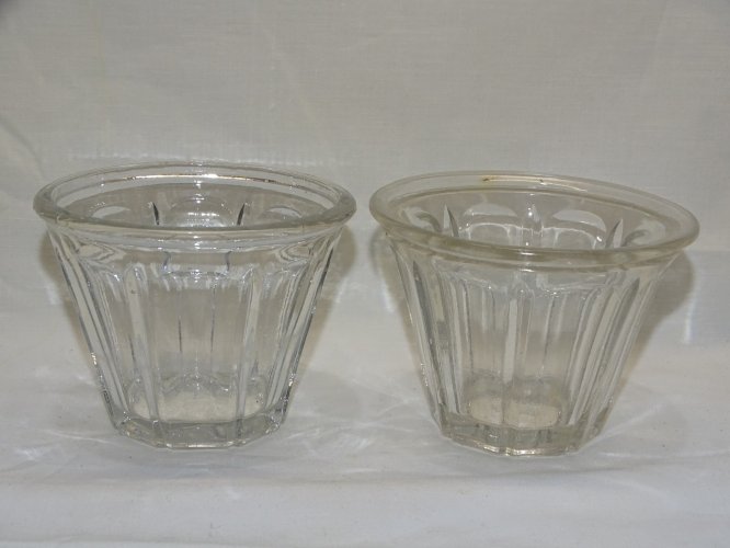 - 2 ANCIENS POTS A CONFITURE EN VERRE FORME CONIQUE COLLECTION DECO CUISINE   D