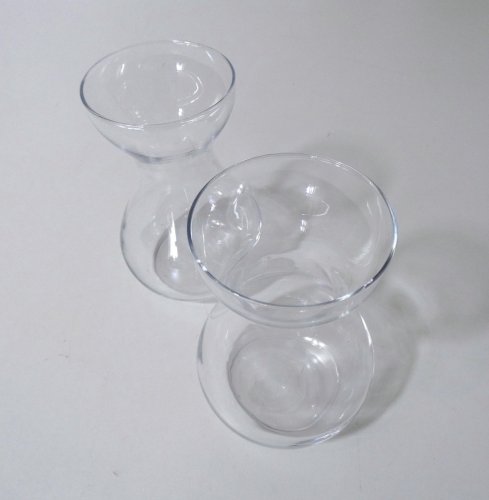 2 anciens vases à bulbe jacinthe en verre