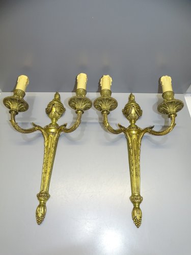 -2 APPLIQUES MURALES BRONZE STYLE LOUIS XVI SECOND EMPIRE LACARRIERE DELATOUR