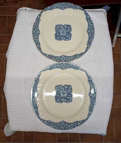 2 assiettes plates maison Gien estampille terre de fer