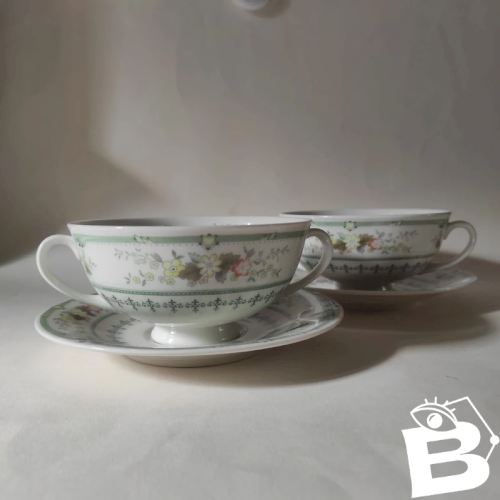 2 bols à bouillon en porcelaine Anglaise, Royal Doulton, modèle Provençal