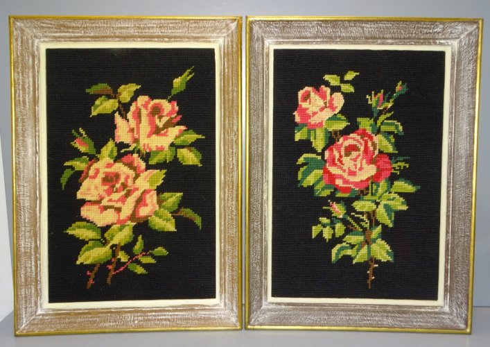 -2 CADRES TAPISSERIES FLEURS BOUTONS DE ROSES DECO VINTAGE COLLECTION    D