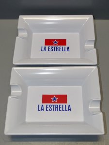 -2 ASHTRAYS LA ESTRELLA IN SYNTHETIC MATERIAL BISTRO DECOR COLLECTION D