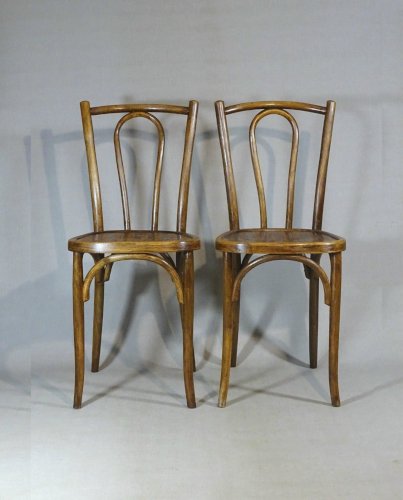 2 chaises bistrot Baumann n° 42 1/2 en bois courbé, 1925