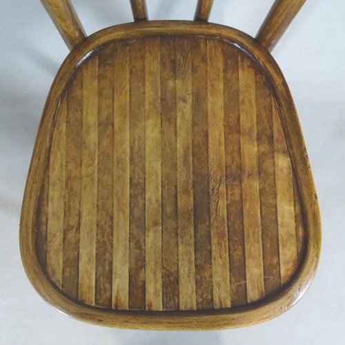 2 chaises bistrot Baumann n° 42 1/2 en bois courbé, 1925