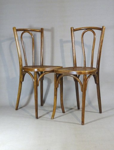 2 chaises bistrot Baumann n° 42 1/2 en bois courbé, 1925