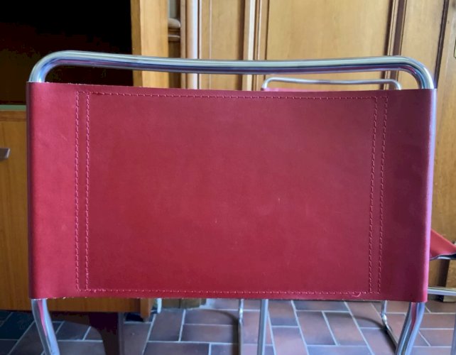 2 chaises tubulaires en croute de cuir Rouge Italy, Design 1970