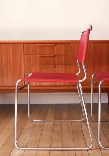 2 chaises tubulaires en croute de cuir Rouge Italy, Design 1970