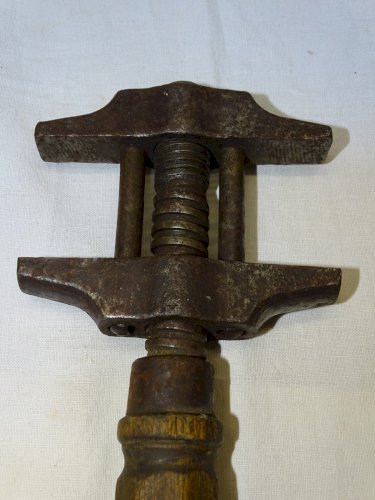 -2 CLES ANGLAISES CLES A MOLETTES ANCIENNES MANCHES BOIS UNE GOLDENBERG   D