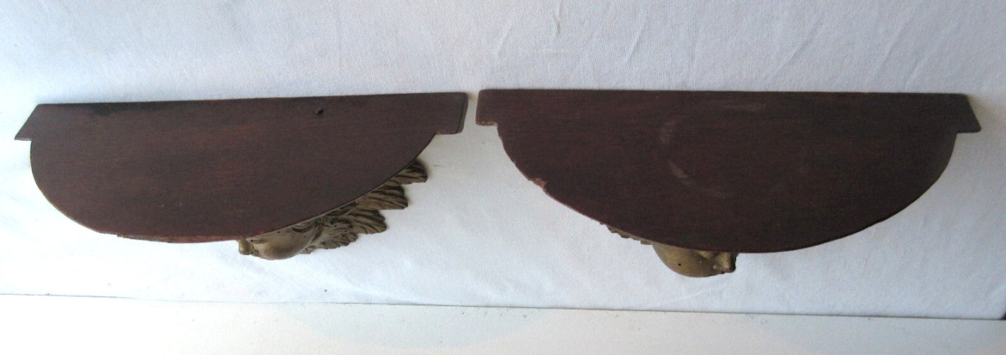 2 consoles murales, sculptures XIXème en bois: Angelots à redorer, Napoléon III