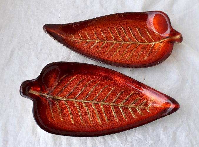 2 coupelles feuilles