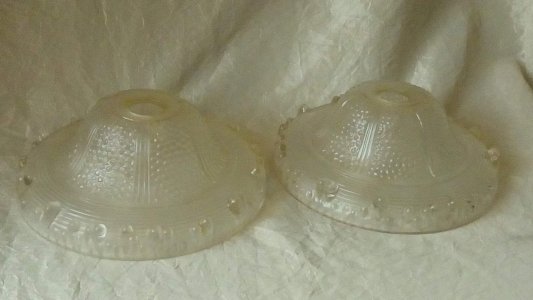 2 SIGNED EZAN TULIP CUPS IN MATTED GLASS ART DECO*
