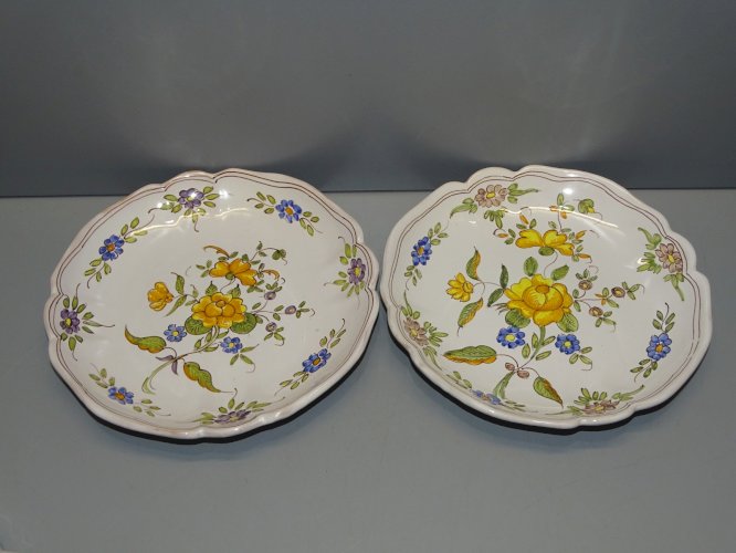 -2 DEJEUNERS CERAMIQUE Signés MF 13 décor FLORAL TASSES et SOUCOUPES   D