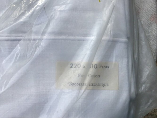 2 Drap Brodé Toile armentière Neuf Ancien emballage dorigine 220 x 310 broderie