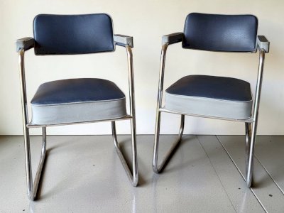 2 Armchairs from the 1950s in the Pullman Ronéo style