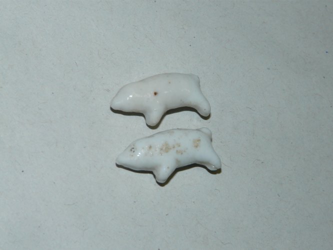 -2 FEVES ANCIENNES MONOCHROME cochon 1ere époque collection FABOPHILIE