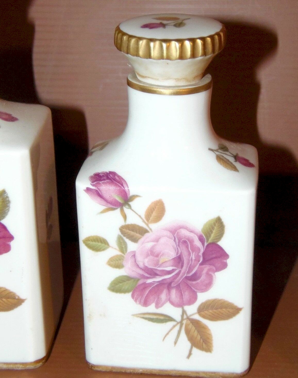 Pot émaillé Bloomingdale's Lauren - Quart Floral Rose Sur Blanc - Avec Couvercle