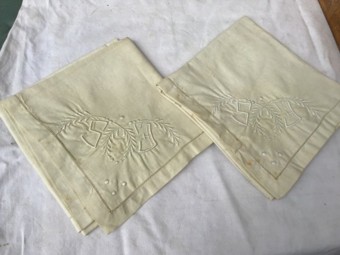 2 Grandes Taies d'oreiller anciennes métis de CHOLET  neuf brodé +Jours 70x70cm