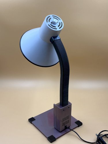 2 lampes de bureau post-modernes « One Stand », années 1980