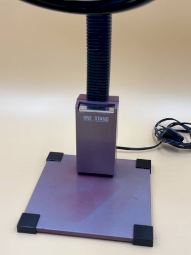 2 lampes de bureau post-modernes « One Stand », années 1980