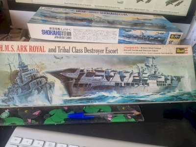2 Aircraft Carrier Models + Destroyer Escort - 1/720 Revell