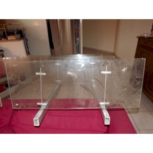 2 Meubles étagéres de magasin Aluminium et verre