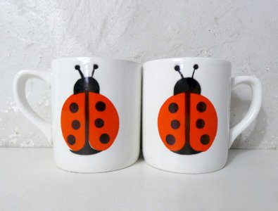 2 mugs vintage décor coccinelle