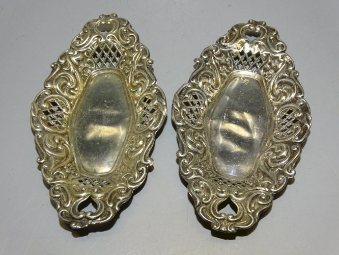 -2 PETITES COUPELLES  ARGENT 925e Poinçons ANGLAIS dont LION Contrôlé Cygne   D