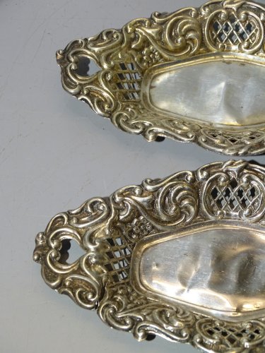 -2 PETITES COUPELLES  ARGENT 925e Poinçons ANGLAIS dont LION Contrôlé Cygne   D